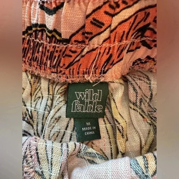 Wild Fable Pull-on Ruffle Floral Shorts- size medium - Picture 2 of 3